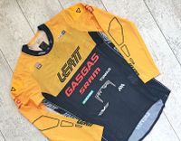 F-person_textil_marin_1